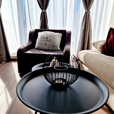 Papaya Aparthotel Varna