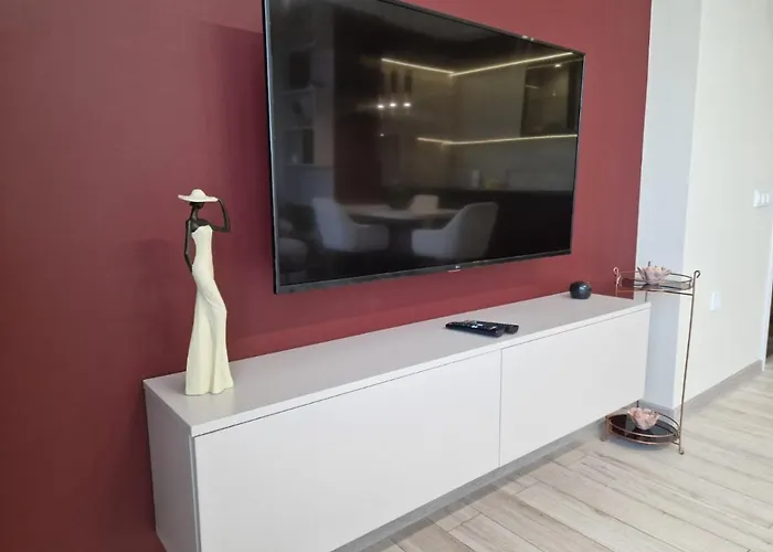 Papaya Aparthotel Varna