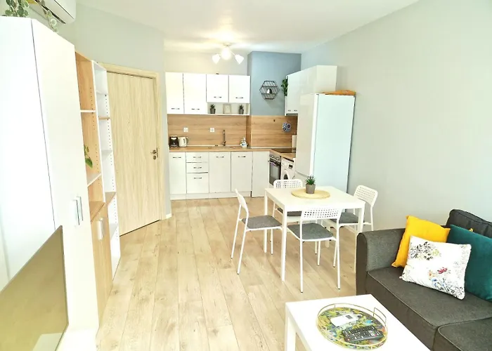 Papaya Aparthotel 4*