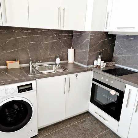 Papaya Apartahotel Varna