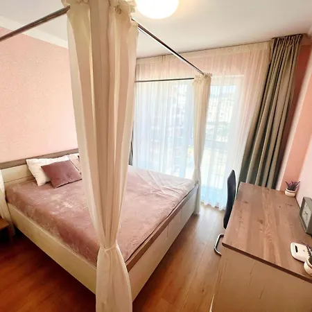 Papaya Apartahotel 4*