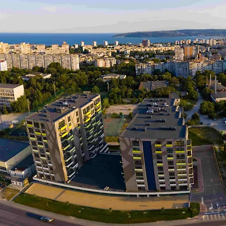 Papaya Aparthotel Varna
