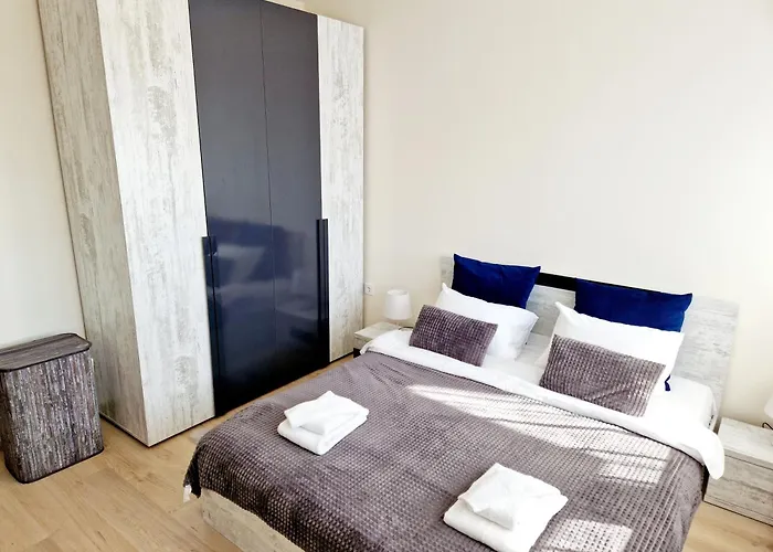 מלון דירות Papaya וארנה